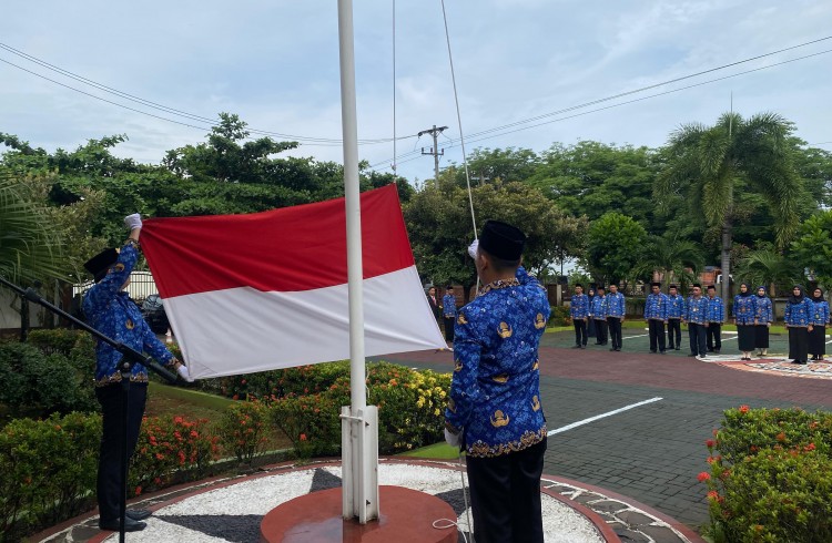 (10/11/2025) Semangat Kepahlawanan: PA Demak Laksanakan Upacara Hari Pahlawan 10 November 2025